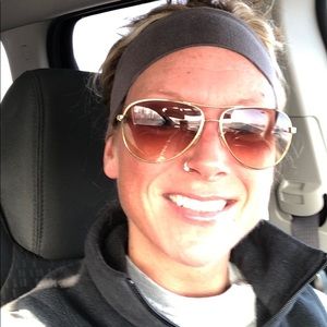 Meet your Posher, Andrea